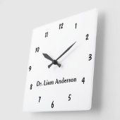 Minimalistisches Script Lovely 3d Monogram Quadratische Wanduhr (Winkel)