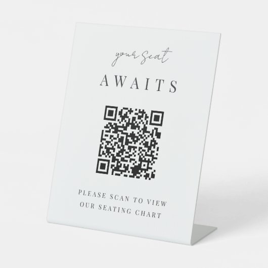 Minimalistisches Script QR Code Hochzeitstabelle Sockelschild (Vorderseite)