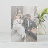 Minimalistisches Script Save the Date-Karte Einladung (Stehend Vorderseite)