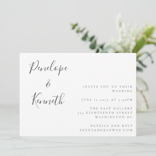 Minimalistisches Script White Modern Wedding Boho Einladung (Stehend Vorderseite)