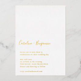 Minimalistisches Script White Modern Wedding Gold Folieneinladung