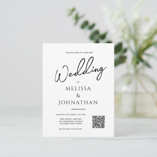 Minimalistisches Skript Eleganter QR-Code Hochzeit Einladungspostkarte (Stehend Vorderseite)