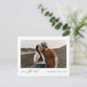Minimalistisches Skript-Foto Hochzeit speichern Si Ankündigungspostkarte (Stehend Vorderseite)