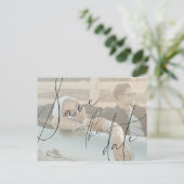 Minimalistisches Skript Save the Date Einladung Po (Stehend Vorderseite)