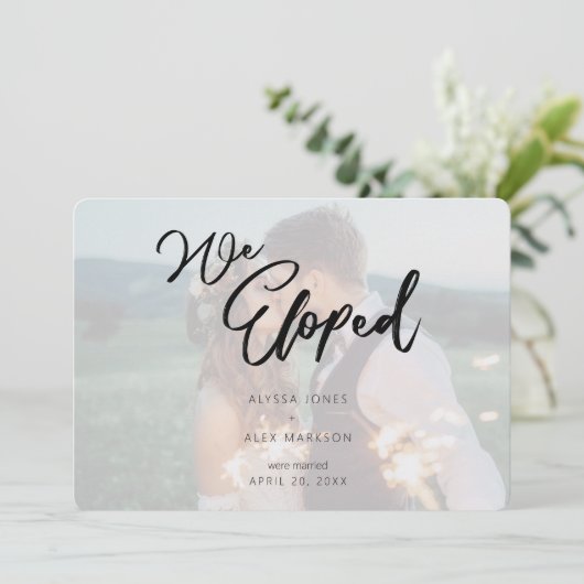 Minimalistisches Skript Wir haben Hochzeitsankündi Save The Date (Stehend Vorderseite)