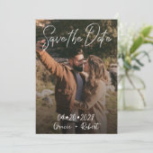 Minimalistisches Skriptfoto Save The Date (Stehend Vorderseite)