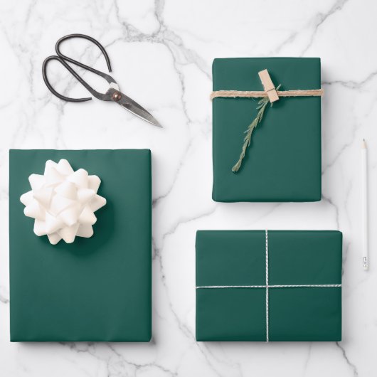 Minimalistisches smaragdgrünes, solides schlichtes geschenkpapier set (Vorderseite)