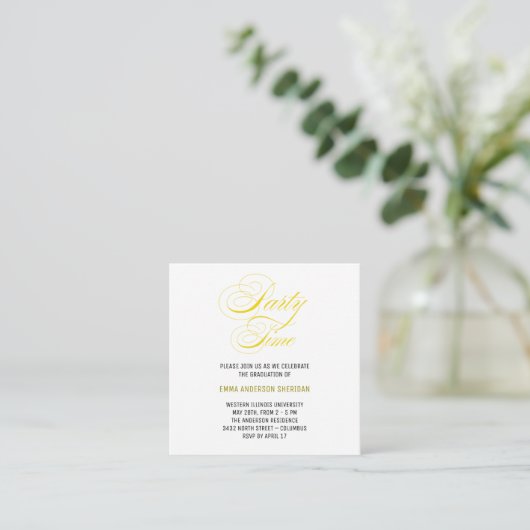 Minimalistisches Stylish Script Gold Grad Party Begleitkarte (Stehend Vorderseite)