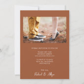 Minimalistisches Terracotta modernes Foto Save the Einladung (Rückseite)