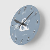 Minimalistisches tropisches Hochzeitstod Runde Wanduhr (Winkel)