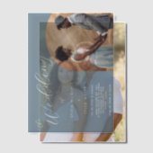 Minimalistisches Typografie-Foto Pergament Einladungen (Versatz (Ehepaar))