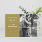 Minimalistisches Typografie-Gold-Foto Save the Dat Date (Stehend Vorderseite)