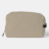 Minimalistisches Warmes Taupe-Monogramm Waschbeutel (Rückseite)