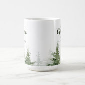 Minimalistisches Weihnachtsgebirge Evergreen Snow Kaffeetasse (Mittel)