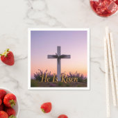 Minimalistisches weißes Kreuz mit Lavendel Serviette (Beispiel)