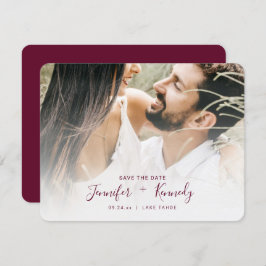 Minimalistisches White Overlay Burgundy Script & F Save The Date
