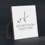 Minimalistisches WiFi-Kennwort Signature Plaque 5. Fotoplatte<br><div class="desc">Behalt deine Gäste mit dieser minimalistischen WiFi-Passwort-Schild-Plakette verbunden. Mit einem schlanken Design und benutzerdefinierbaren Textfeldern für Ihren Netzwerknamen und Ihr Kennwort eignet sich diese Plakette perfekt für jede Zuhause oder jedes Büro. Mit einer Größe von 5, 25x5, 25 und einem Display mit einem Soal für die Anzeige ist es einfach,...</div>