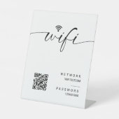 Minimalistisches WiFi Password Qr Code Hochzeitsze Sockelschild (Vorderseite)
