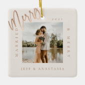 Minimum Modern Married & Merry Gold Script 2 Foto Keramikornament (Vorderseite)