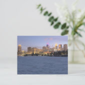 Minneapolis-Skyline und eingefrorener Lenkflugkörp Postkarte (Stehend Vorderseite)