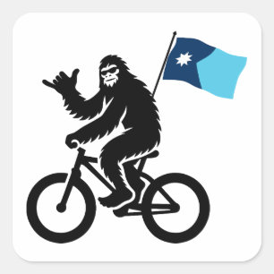 Minnesota-Flagge mit Bigfoot Cycling Quadratischer Aufkleber