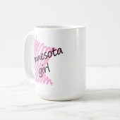 Minnesota-Mädchen mit gekritzelter Minnesota-Karte Kaffeetasse (Vorderseite Links)