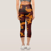 Minnesota Maroon & Gold Gopher Camo Printed Capri Leggings (Rückseite)