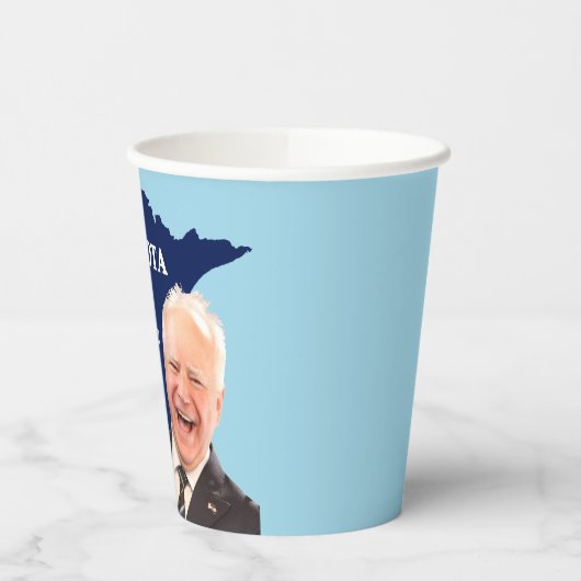 Minnesota Nice Tim Walz Pappbecher (Links)