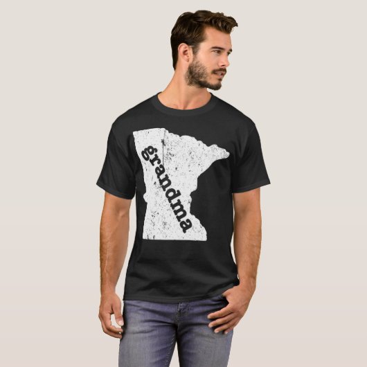 Minnesota Oma Western Hexerei T-Shirt (Vorne ganz)