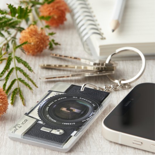 Minolta Vintag Camera Acrylic Schlüsselanhänger (Vorderseite rechts)