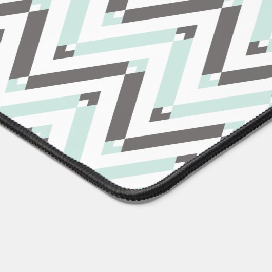 Mint Blue Grey White Geometric Zickzack Pattern Schreibtischunterlage (Ecke)