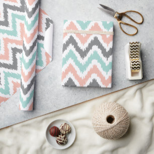 Mint Coral Gray Zigzags Ikat Muster Geschenkpapier