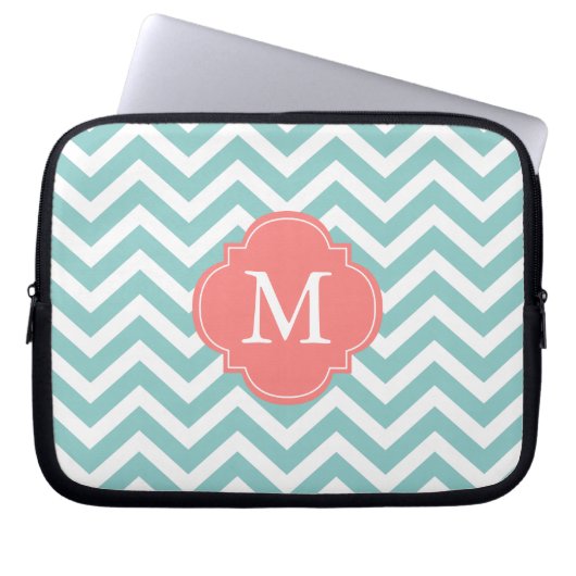 Mint & Coral Zigzags Muster Monogramm Laptopschutzhülle (Vorderseite)