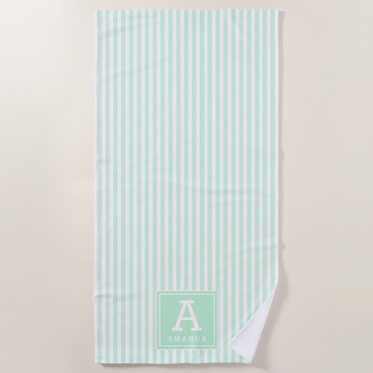 Mint Green Cabana Streifen Mit Monogramm Initialen Strandtuch (Vorderseite)