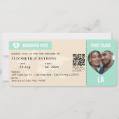 Mint Green & Champagne Boarding Pass Wedding Einladung (Vorderseite)