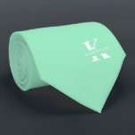 Mint Green Elegant Monogram   Name Krawatte<br><div class="desc">Eine elegante Krawatte mit einem fett-weißen Monogramm auf einem Mint Green Hintergrund. Zusätzlich zu diesem Monogramm sitzt Ihr Vor- oder Nachname in allen Hauptstädte. Wenn Sie einen mutigeren Blick auf den persönlichen Namen im großen Buchstaben bevorzugen, können Sie folgendes tun: Benutzen Sie die Funktion Anpassen/Bearbeiten und klicken Sie auf den...</div>