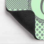 Mint Green mit Grey Polka Dots-Monogram STaylor Mousepad (Ecke)