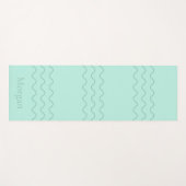 Mint Green Modern Wavy Lines With Custom Name Yogamatte (Vorderseite (Horizontal))