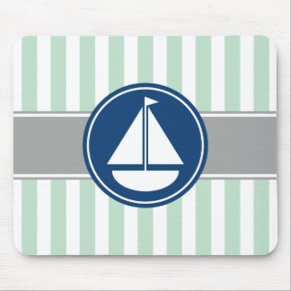 Mint Green Nautical Sailboat Streifen Mousepad