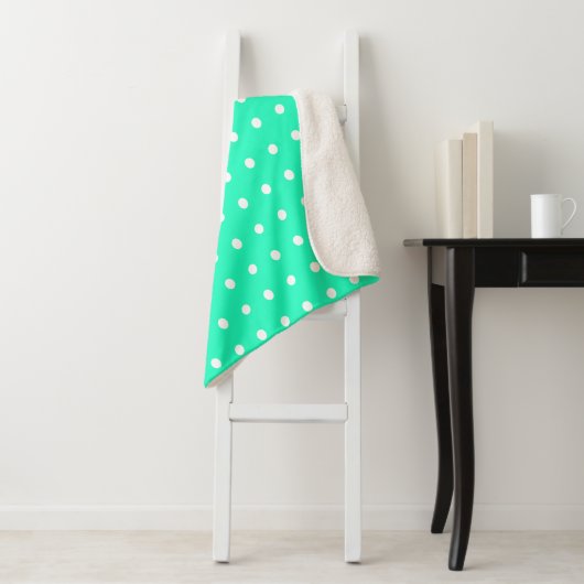 Mint Green und White Polka Dots Sherpadecke (Beispiel)