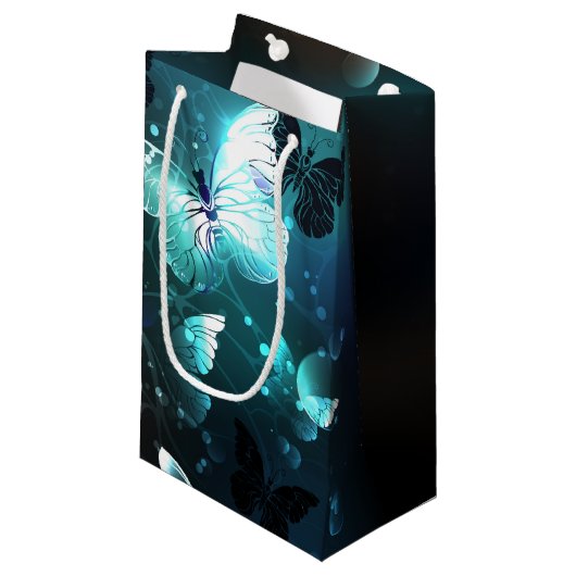 Mint-Night-Schmetterlinge Kleine Geschenktüte (Vorderseite Schrägansicht)
