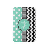 Mint Polka Dots Black Zickzack Monogram Badematte (Vorderseite Vertikal)