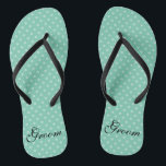 Mint Polka Punkte Muster Hochzeitsgroom Flip Flops Badesandalen<br><div class="desc">Mint grüne Polka dots Muster Name monogramm Hochzeitsflip Flops. Benutzerdefinierte Farbe für ihn und sie / Männer und Frauen. Benutzerdefinierte Hintergrundfarbe und personalisierte Namensinitialen. Moderne trendige Polkadotted Design Sandalen. Niedliches Gastgeschenk zum Thema Hochzeit, Hochzeit, Brautparty, Verlobung, Geburtstag, Grillen, Bachelorette, Girls Wochenendausflug etc. Stripes-Flipflops mit stilvollen mit Monogramm Briefen. Machen Sie...</div>