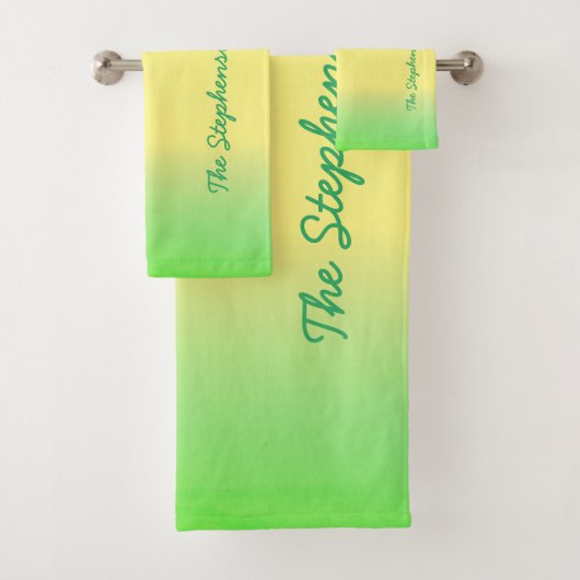 Minty Green to Yellow Gradient mit grünem Skript Badhandtuch Set (Insitu)