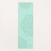 Minty Teal Decorative Modern Mandala With Initials Yogamatte (Vorderseite)
