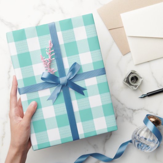 Minzblau Frische Gingham Brise Karomuster Geschenkpapier (Schenken)