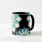 Minzblüten-Mandala-Tasse Tasse (VorderseiteRechts)