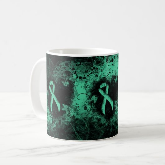 Minze Green Awareness Ribbon Grunge Herz Kaffeetasse (Vorderseite Links)