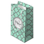 Minze Green Gray Quatrefolienname Mit Monogramm La Kleine Geschenktüte (Vorderseite Schrägansicht)
