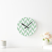 Minze Green Herringbone-Muster Runde Wanduhr (Zuhause)
